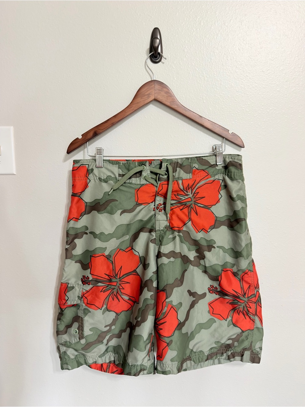 Old Navy Camouflage Floral Swim Trunks Boardshorts
